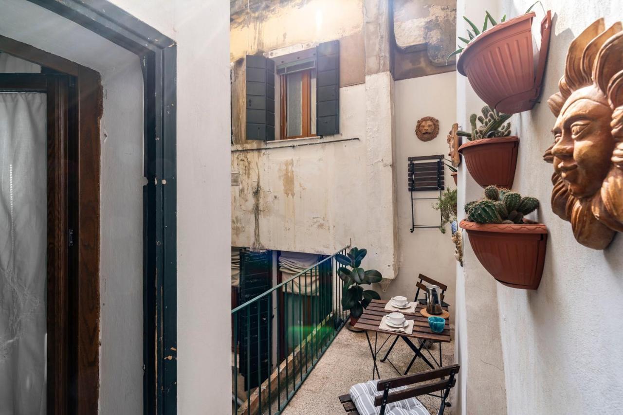 Appartamento Ai Miracoli Venecia Exterior foto